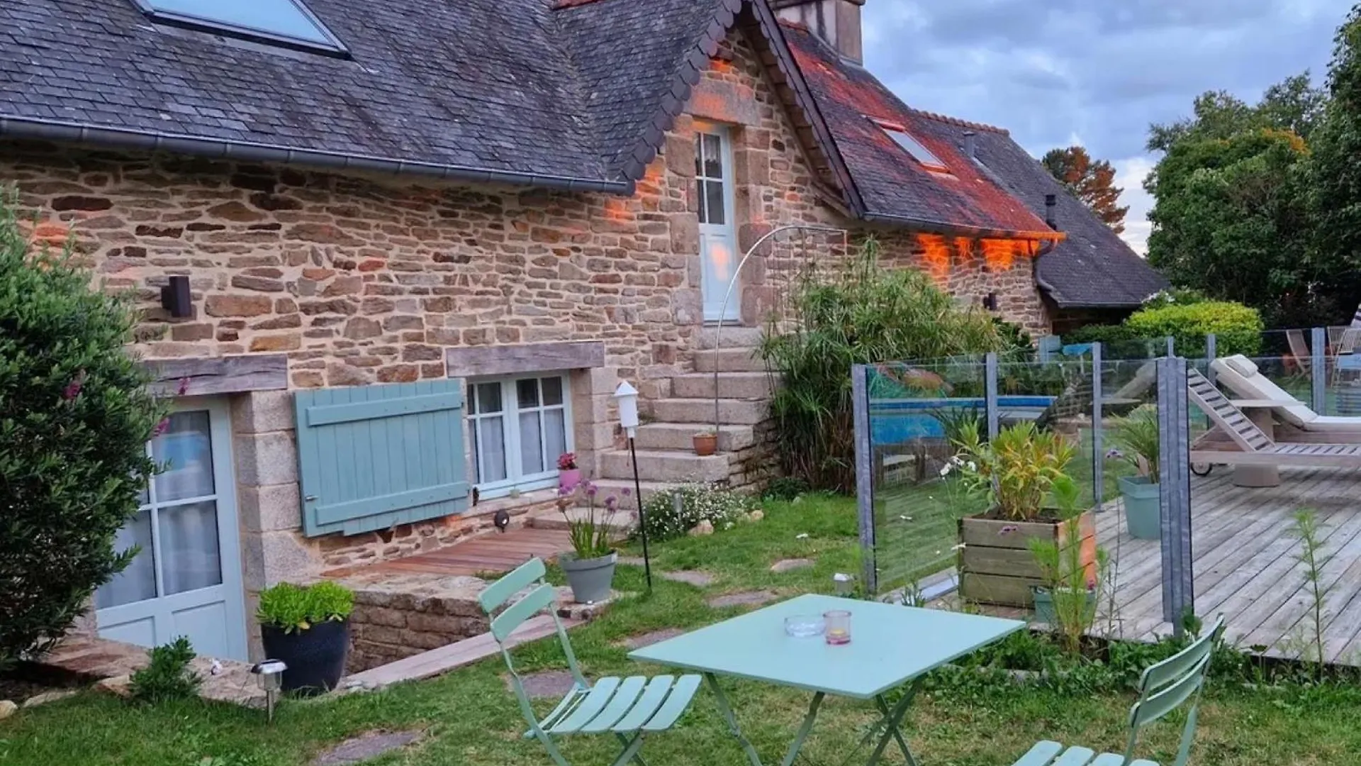 Chambres D'Hotes Avec Piscine Arzano Bed & Breakfast